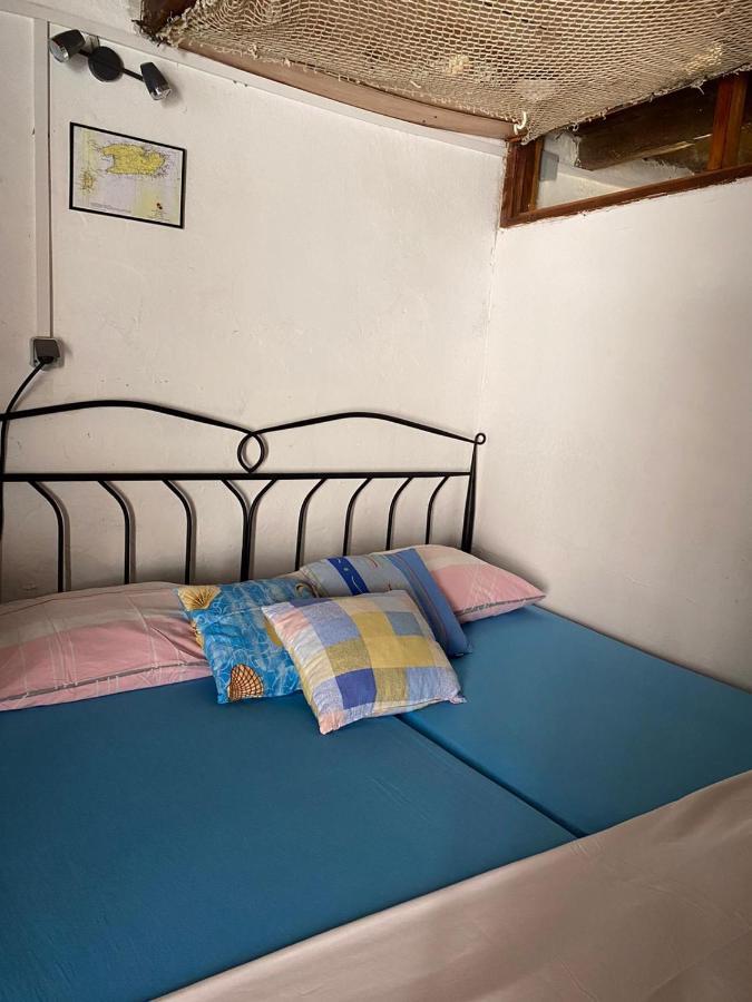 Holiday Home Stiniva Vis Bagian luar foto