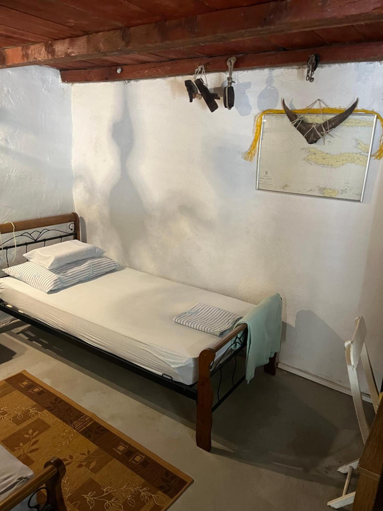 Holiday Home Stiniva Vis Bagian luar foto