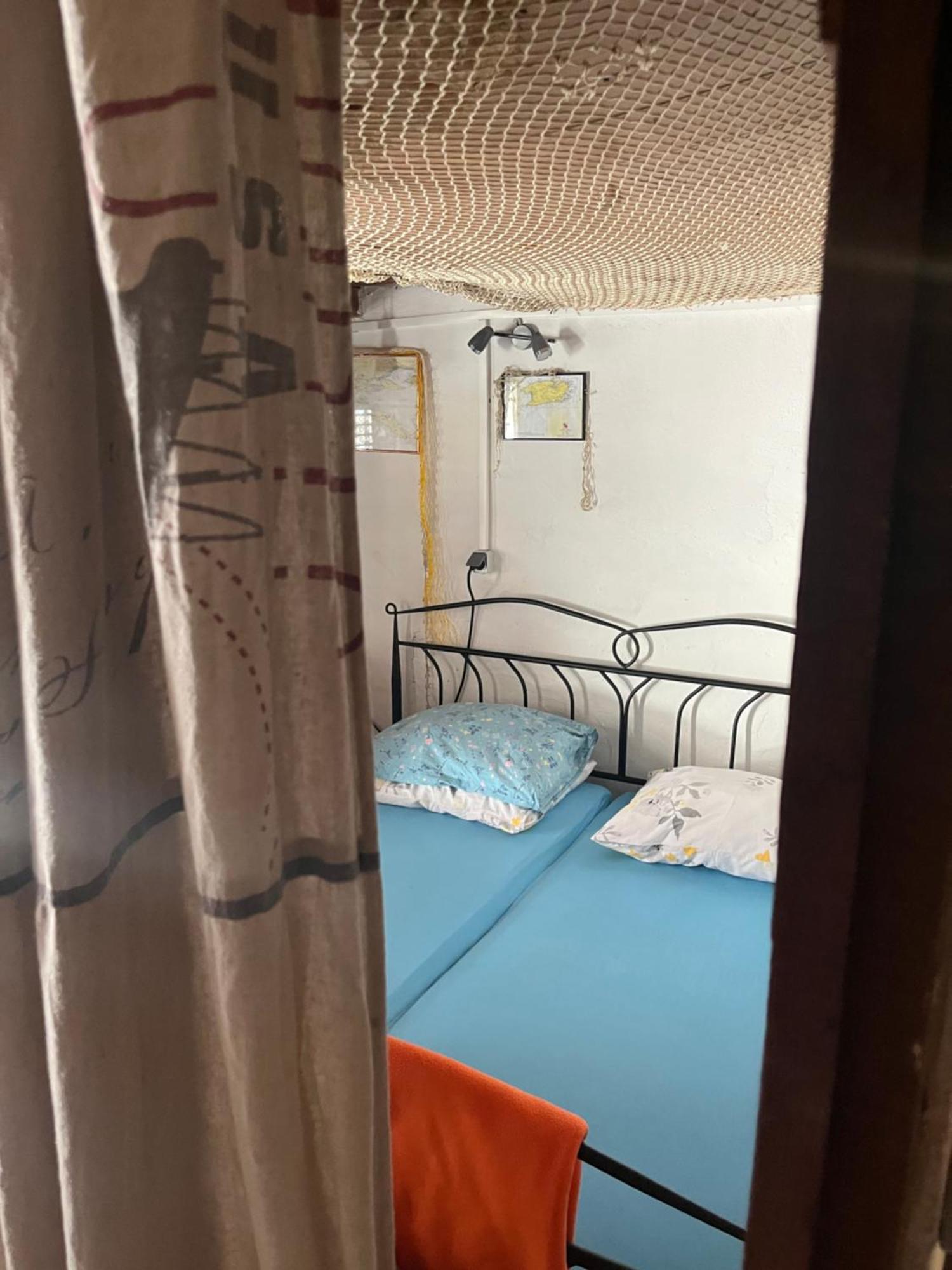 Holiday Home Stiniva Vis Bagian luar foto