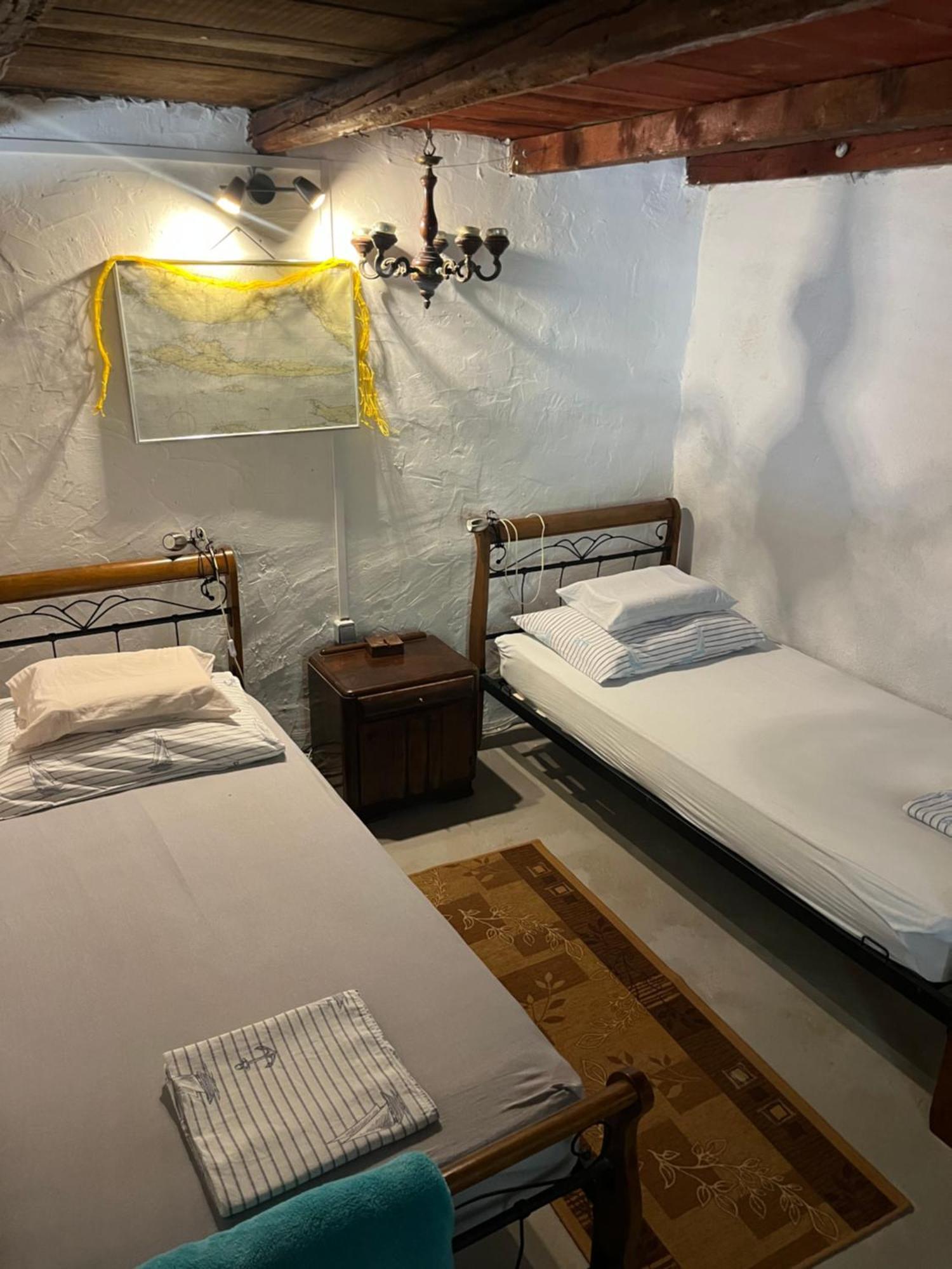 Holiday Home Stiniva Vis Bagian luar foto